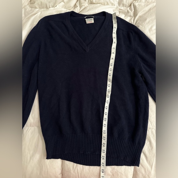 VTG CASHMERE MENS NEIMAN MARCUS PULLOVER V-NECK NAVY SWEATER - Picture 2 of 6